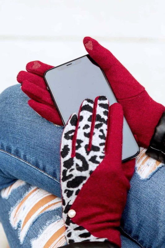 Cashmere Blend Leopard and Faux Pearl Accent Button Gloves