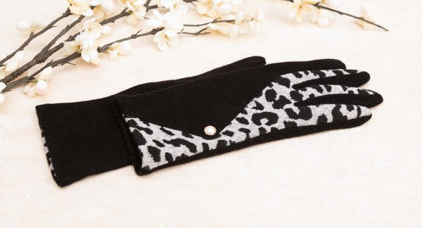 Cashmere Blend Leopard and Faux Pearl Accent Button Gloves