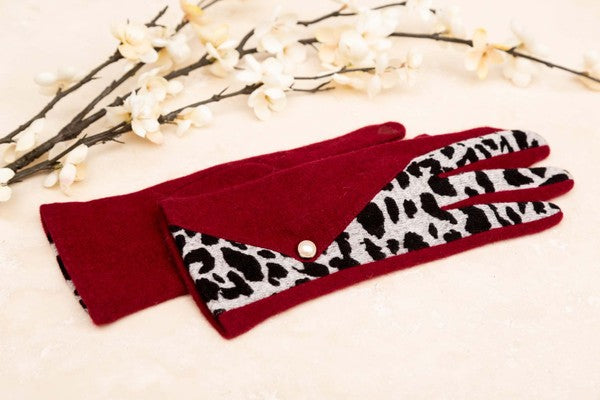 Cashmere Blend Leopard and Faux Pearl Accent Button Gloves